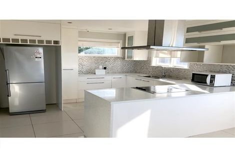 Photo of property in 82a Mokoia Road, Birkenhead, Auckland, 0626