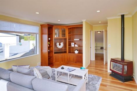 Photo of property in 18 Overdale Drive, Cashmere, Christchurch, 8022