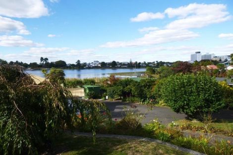 Photo of property in 130 Lake Crescent, Hamilton Lake, Hamilton, 3204