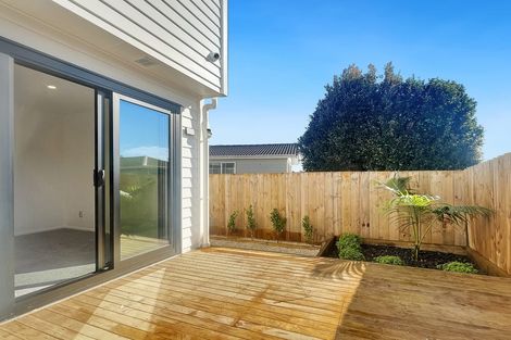 Photo of property in 3c Farwood Drive, Henderson, Auckland, 0612