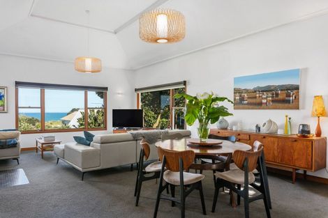 Photo of property in 43 Moana Road, Okitu, Gisborne, 4010