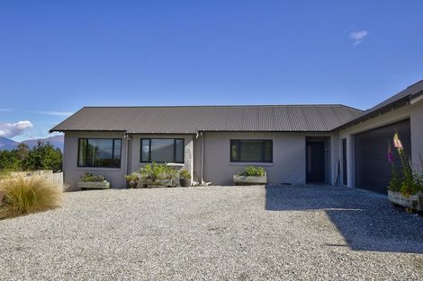 Photo of property in 968 Kingston Road, Drift Bay, Queenstown, 9371
