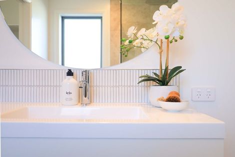 Photo of property in 6 Samuel Place, Terrace End, Palmerston North, 4410