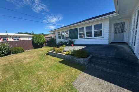 Photo of property in 33 Rosebank Avenue, Avalon, Lower Hutt, 5011