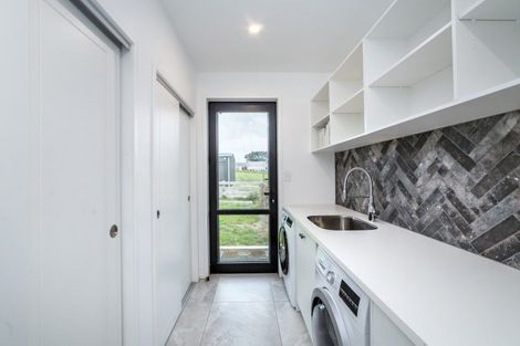 Photo of property in 59 Kahutara Road, Kahutara, 5771