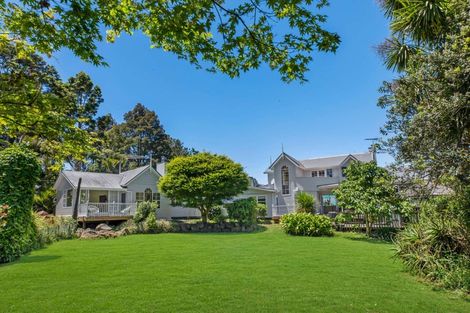 Photo of property in 207 Woodlands Park Road, Titirangi, Auckland, 0604