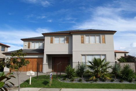 Photo of property in 7 Cherrywood Crescent, Northpark, Auckland, 2013