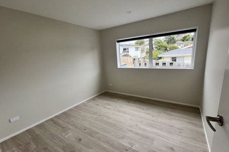 Photo of property in 28b Halberg Street, Glenfield, Auckland, 0629