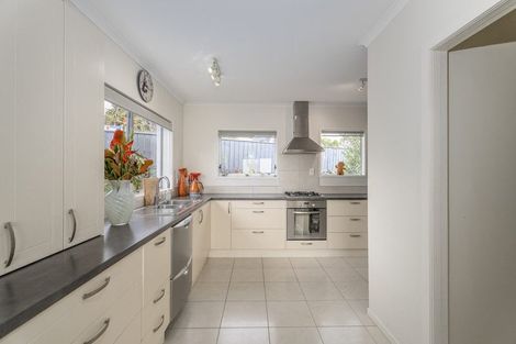 Photo of property in 1 Hillside Lane, Tairua, 3508