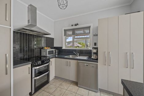 Photo of property in 45 Bedford Road, Marewa, Napier, 4110