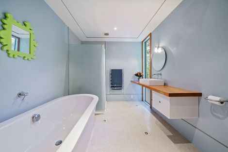 Photo of property in 19 Dillon Street, Lowry Bay, Lower Hutt, 5013