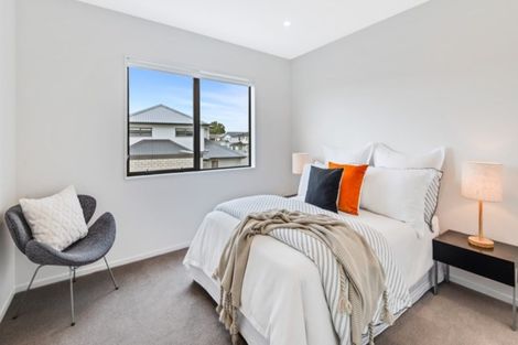 Photo of property in 37 Pepene Avenue, Takanini, 2112