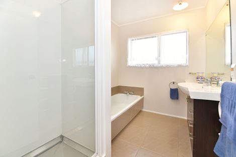 Photo of property in 1b Milton Road, Orewa, 0931