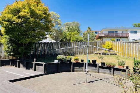 Photo of property in 58 Barbados Drive, Unsworth Heights, Auckland, 0632