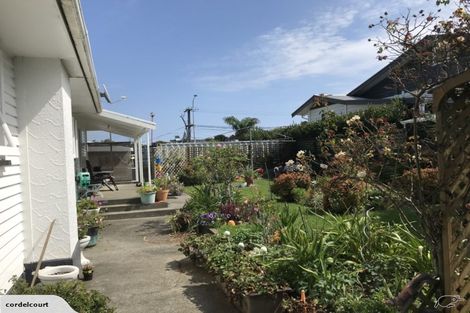 Photo of property in 35 Northgate, Strandon, New Plymouth, 4312