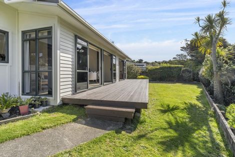 Photo of property in 13 Chorley Grove, Churton Park, Wellington, 6037