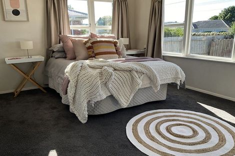 Photo of property in 1/45 Sutton Crescent, Papakura, 2110