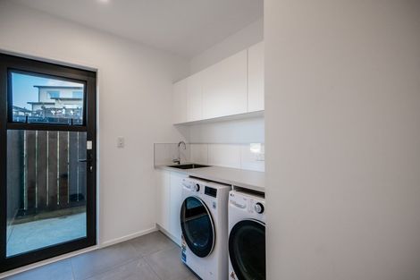 Photo of property in 140 Amesbury Drive, Churton Park, Wellington, 6037