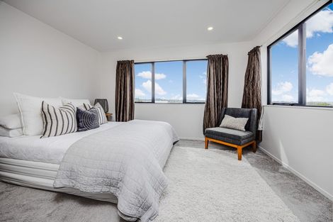 Photo of property in 7/66 Bruce Road, Glenfield, Auckland, 0629