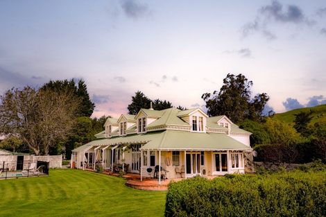 Photo of property in 8 Maungahina Road, Te Ore Ore, Masterton, 5886