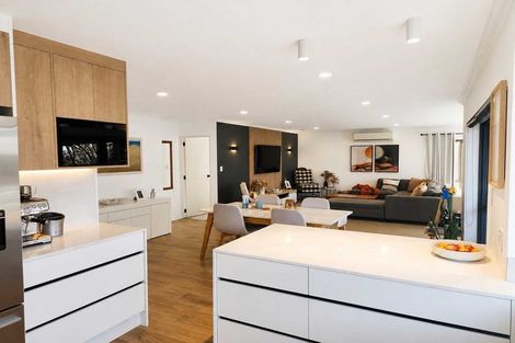 Photo of property in 17 Bayfair Drive, Mount Maunganui, 3116