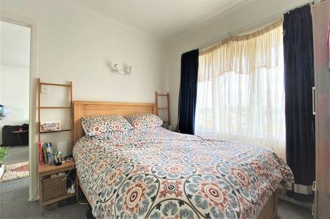 Photo of property in 3/6 Corrella Road, Belmont, Auckland, 0622
