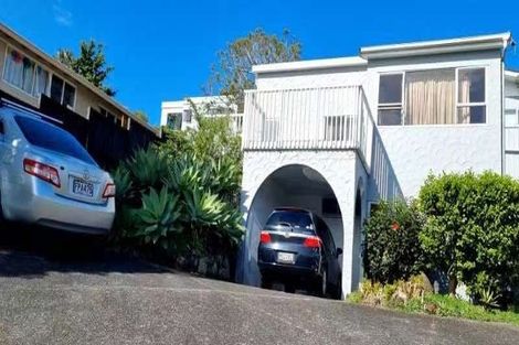 Photo of property in 1/527 Beach Road, Murrays Bay, Auckland, 0630
