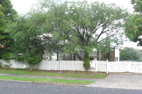 Photo of property in 22 Maugham Drive, Bucklands Beach, Auckland, 2014