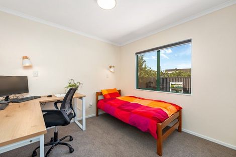 Photo of property in 201 Vogel Street, Roslyn, Palmerston North, 4414