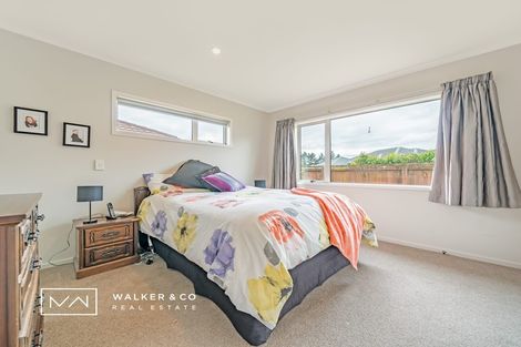 Photo of property in 8 Woodland Mews, Wainuiomata, Lower Hutt, 5014