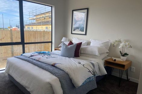 Photo of property in 12 Korowhiti Road, Clarks Beach, 2122