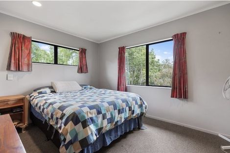 Photo of property in 2 Leander Road, Bayswater, Auckland, 0622