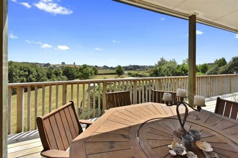 Photo of property in 298 Totara Road, Ararimu, Drury, 2579