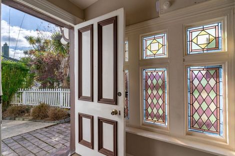 Photo of property in 38 Easther Crescent, Kew, Dunedin, 9012