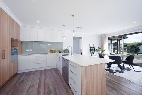 Photo of property in 33 Admiralty Drive, Haruru, 0204