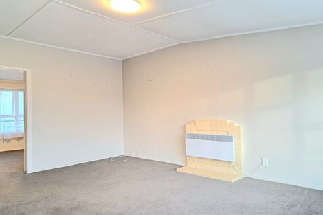 Photo of property in 1/33 Queen Street, Upper Hutt Central, Upper Hutt, 5018