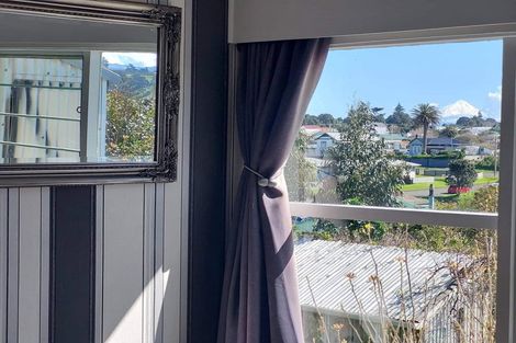 Photo of property in 34 Norfolk Street, Patea, 4520