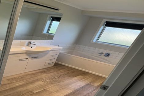 Photo of property in 4 Mckerrow Place, Featherston, 5710