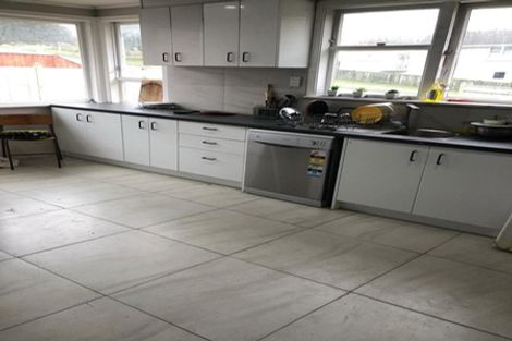 Photo of property in 8 Takapuwahia Drive, Takapuwahia, Porirua, 5022