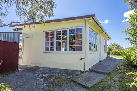 Photo of property in 72 Leinster Avenue, Raumati South, Paraparaumu, 5032