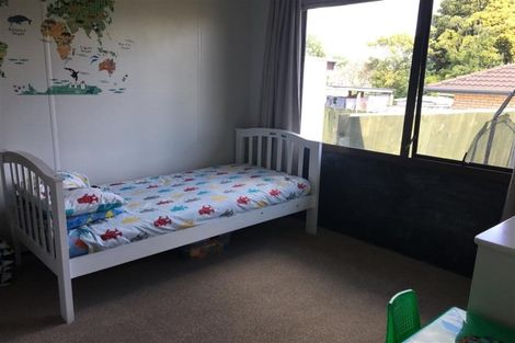 Photo of property in 1/6 Valdale Road, Henderson, Auckland, 0610