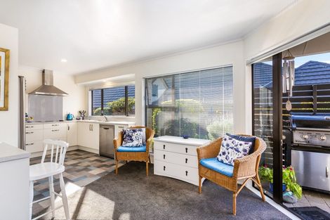 Photo of property in 1/4 Haines Grove, Rainbow Point, Taupo, 3330