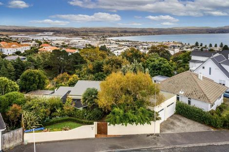 Photo of property in 2 Coleman Terrace, Hospital Hill, Napier, 4110