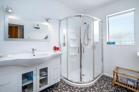 Photo of property in 5a Fairbrother Street, Carterton, 5713