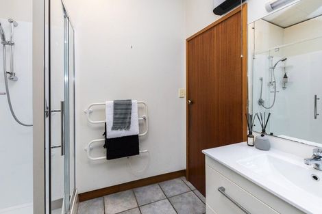 Photo of property in 11 Ilkley Place, Ilam, Christchurch, 8041