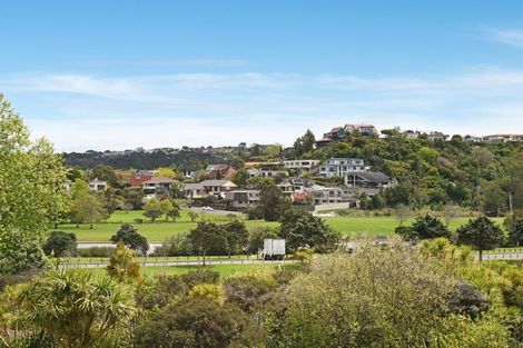 Photo of property in 24 Sylvan Avenue, Northcote, Auckland, 0627