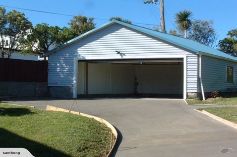 Photo of property in 24 Black Rock Road, Newlands, Wellington, 6037