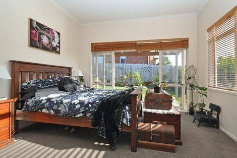 Photo of property in 24 Driftwood Drive, Red Beach, 0932
