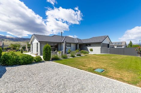 Photo of property in 24 Ethereal Crescent, Mount Pisa, Cromwell, 9383