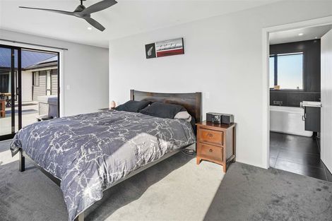 Photo of property in 14 Quail Way, Amberley, 7410